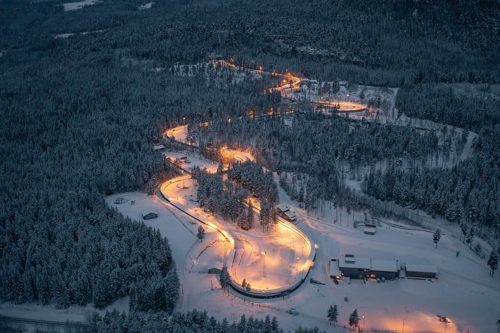 Lillehammer olympiske bob og akebane
Lillehammer olympic sliding centre