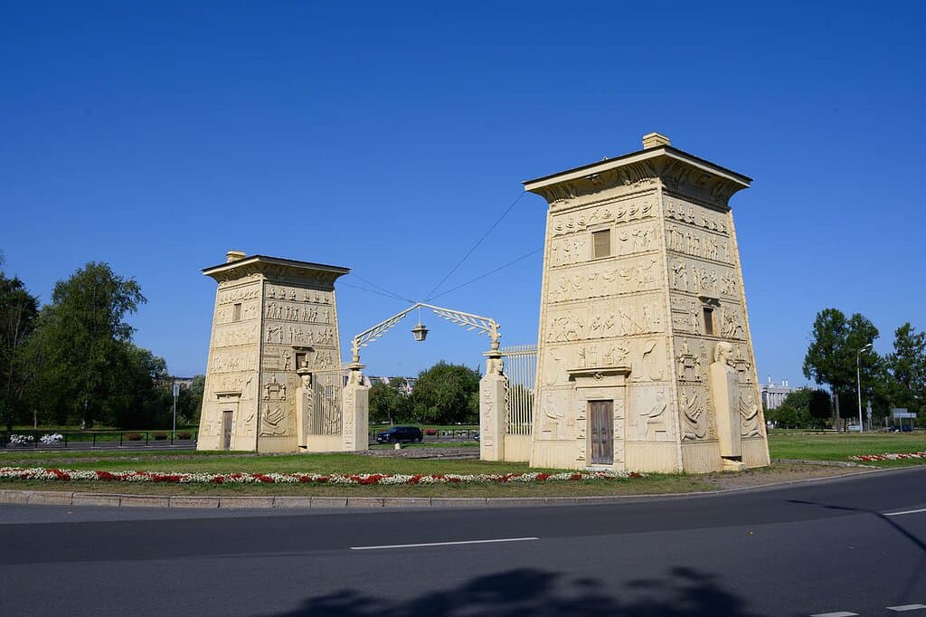 Египетские ворота