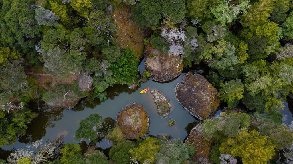 Kayaking thru the Wairere Boulder stream