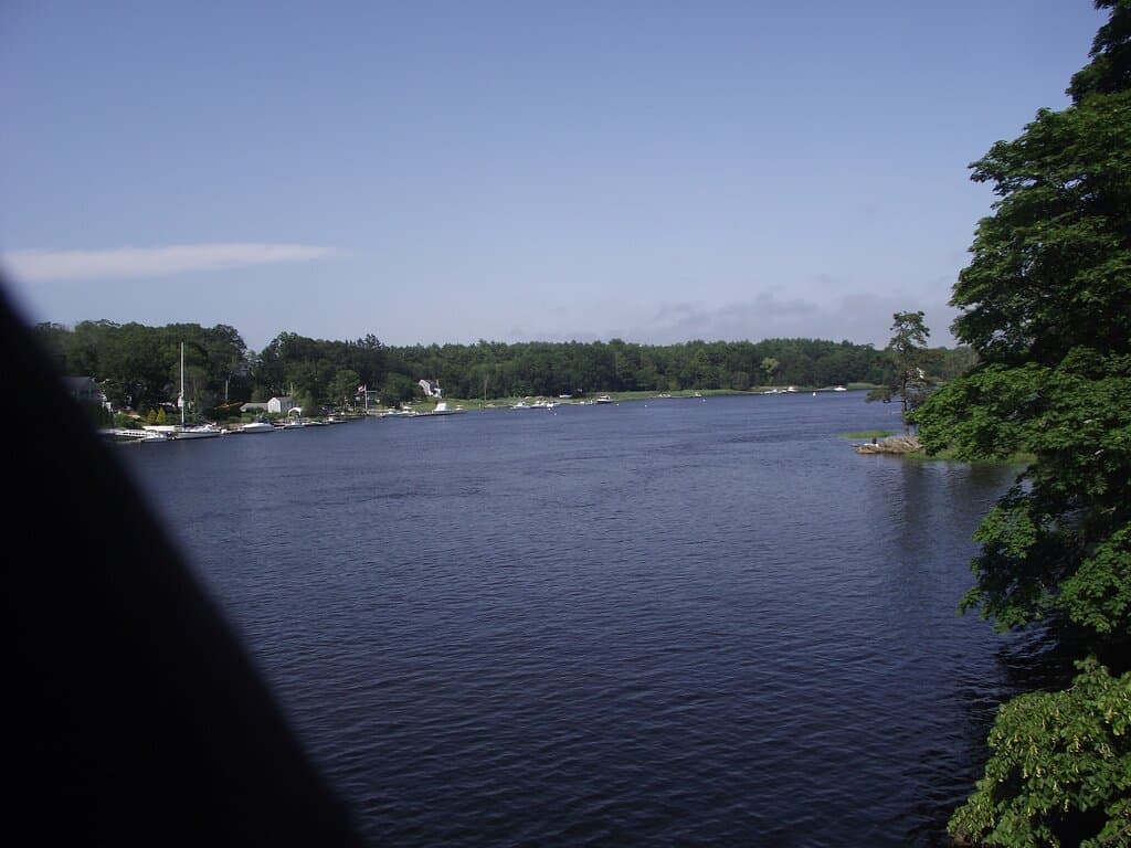 MA - NEWBURYPORT - CHAIN BRIDGE – VIEW OF MERRIMACK RIVER FROM BRIDGE