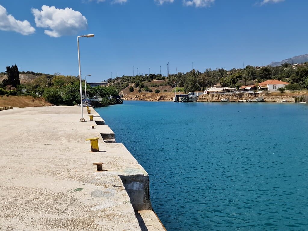 Submersible Bridge Isthmia