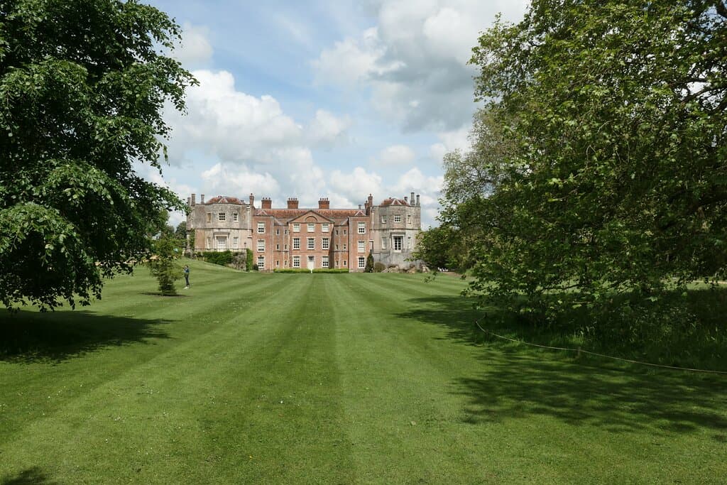 Mottisfont National Trust