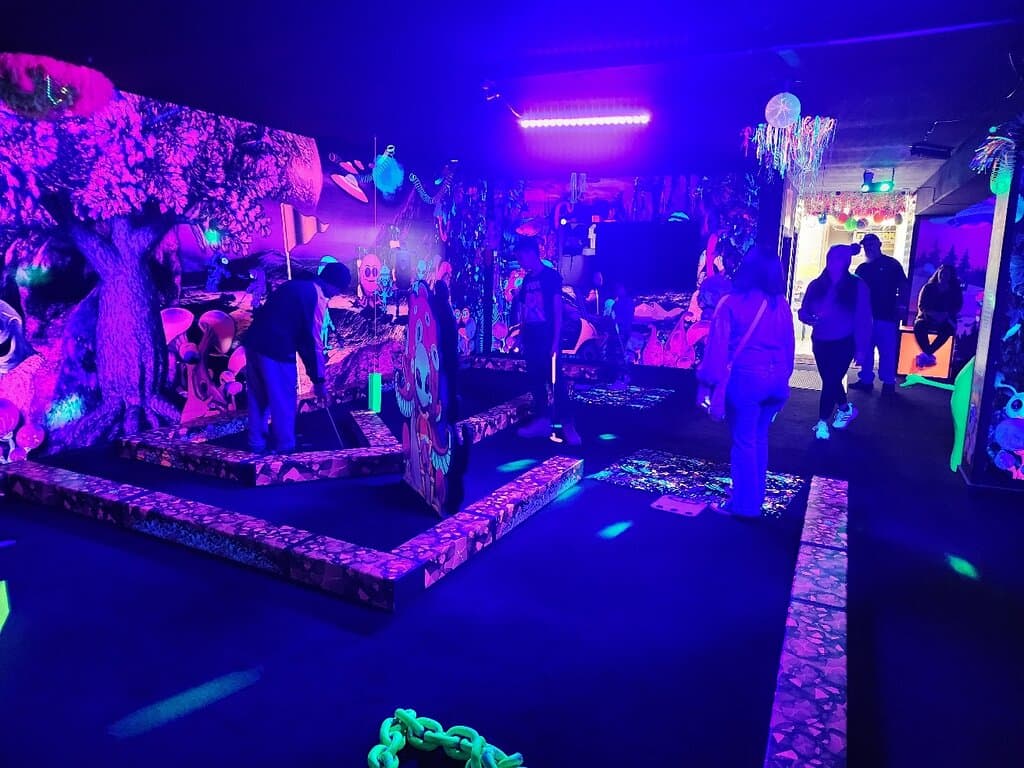 Fun little place to let the kids run around for not to much money. We went during winter and the outdoor activities were closed will be back this summer