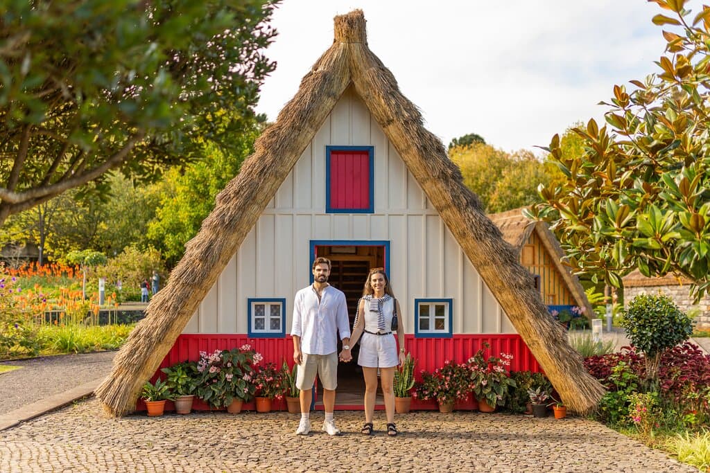 Casa Típica de Santana com visitantes