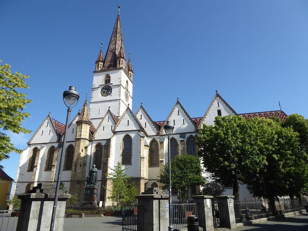 Huet-Platz bzw. Piata Albert Huet
