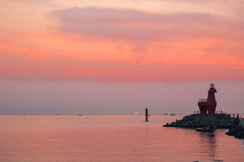Iho Tewoo beach et ses phares chevaux