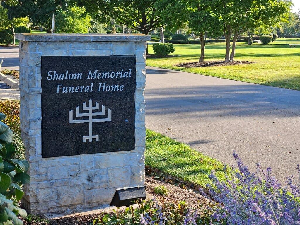 Shalom Memorial Park