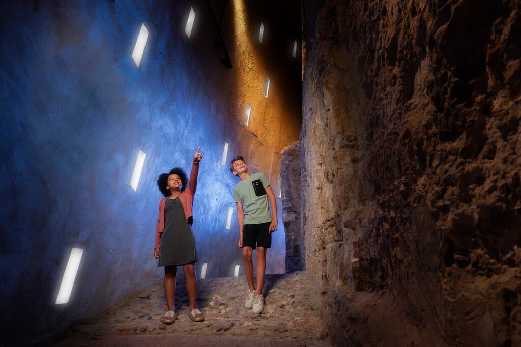 Het verleden van Nijmegen wordt tastbaar in Museum De Bastei. Dwaal rond door het verborgen, ondergrondse, rijke verleden van de oudste stad van Nederland.