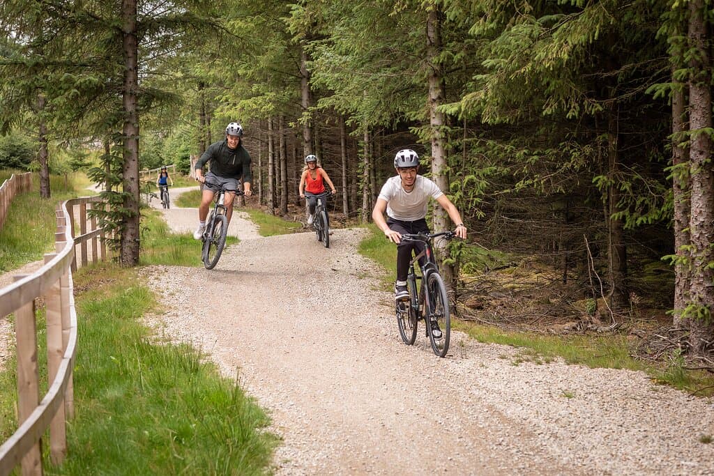 Whether you're a beginner or more experienced rider, our cycle trails at Sutton Bank give you access to miles of bridleways, roads and tracks across the North York Moors. 