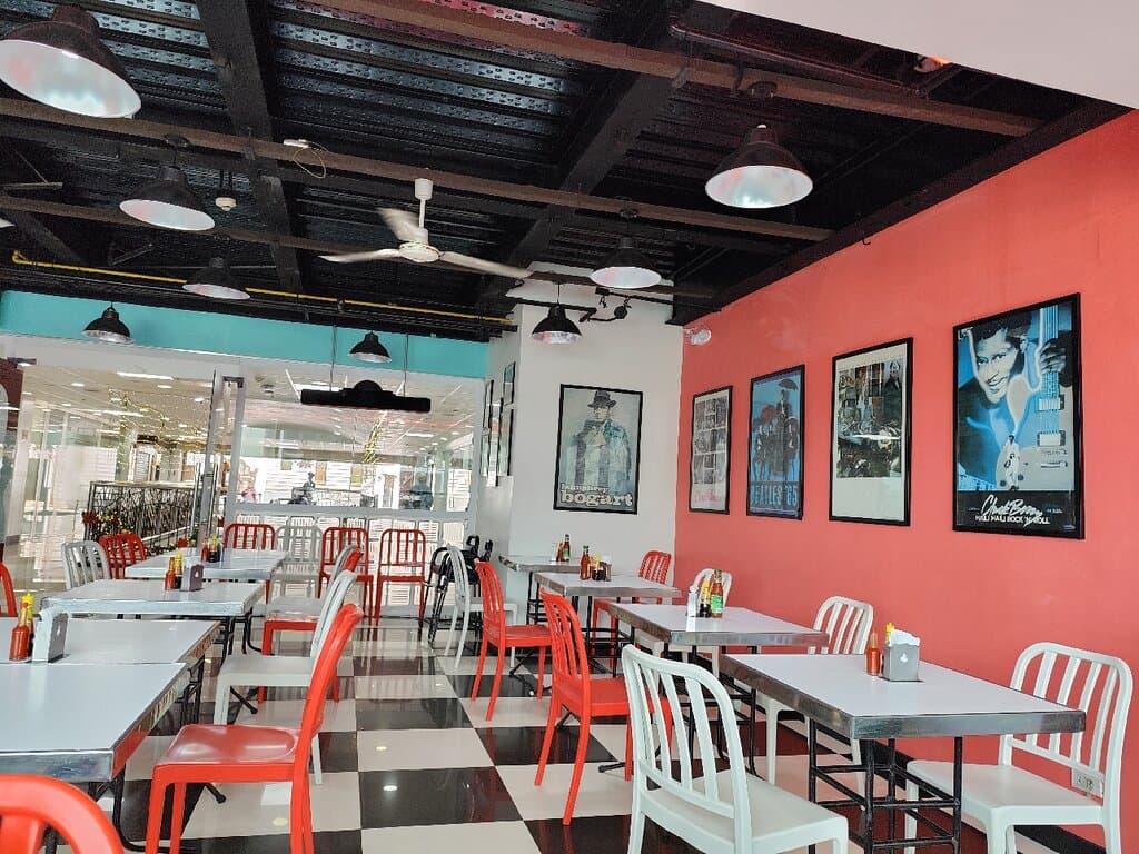 50's Diner Porta Vaga Mall session rd