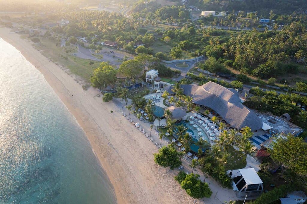 Stunning views, vibrant atmosphere, and unforgettable moments at Mandalika Beach Club, the perfect place to relax and enjoy paradise.