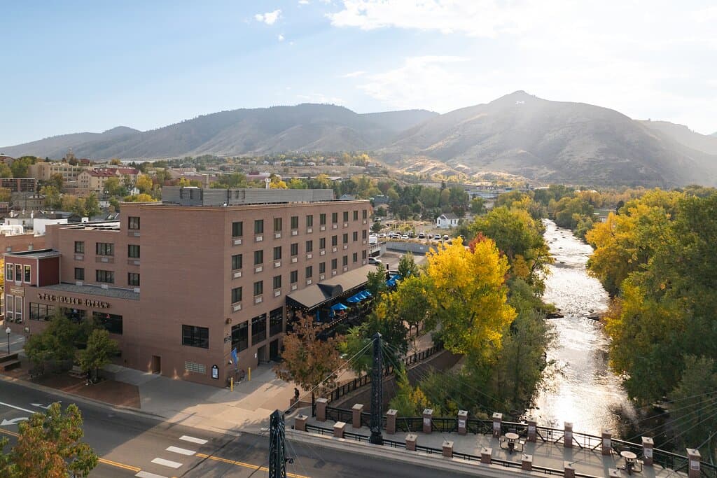 Award-winning restaurant with views of Clear Creek and the Rocky Mountain Foothills.