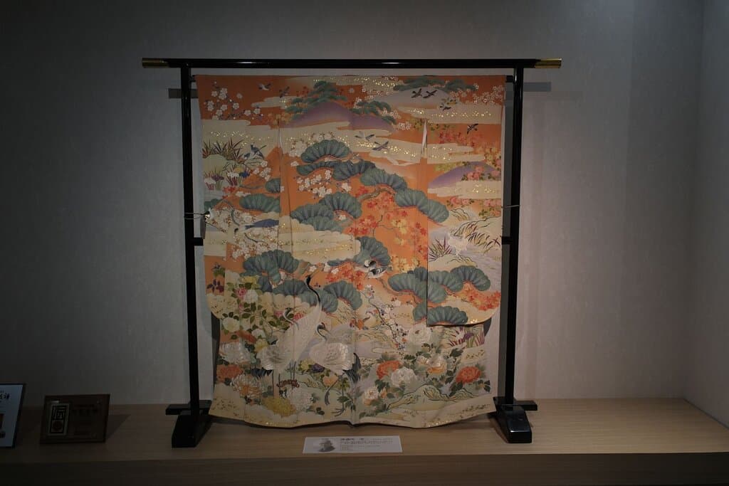 Kaga Yuzen Kimono Center