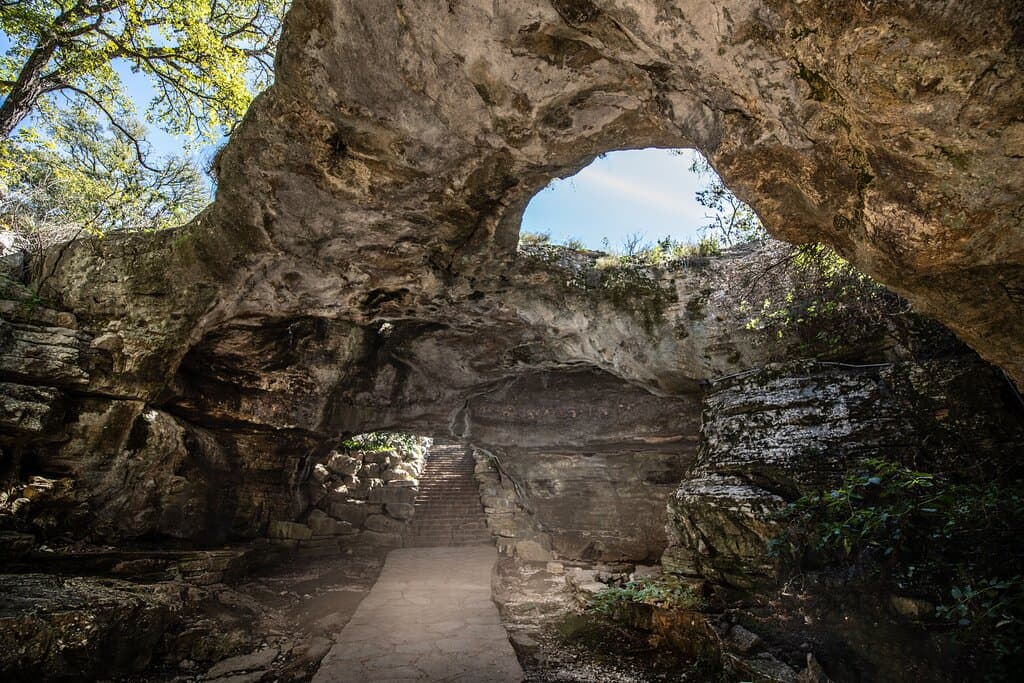 Entrance sinkhole