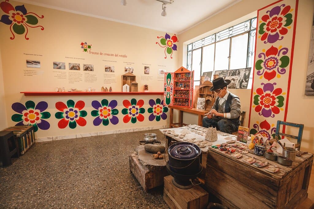 La escultura que representa al maestro Joaquín López Antay