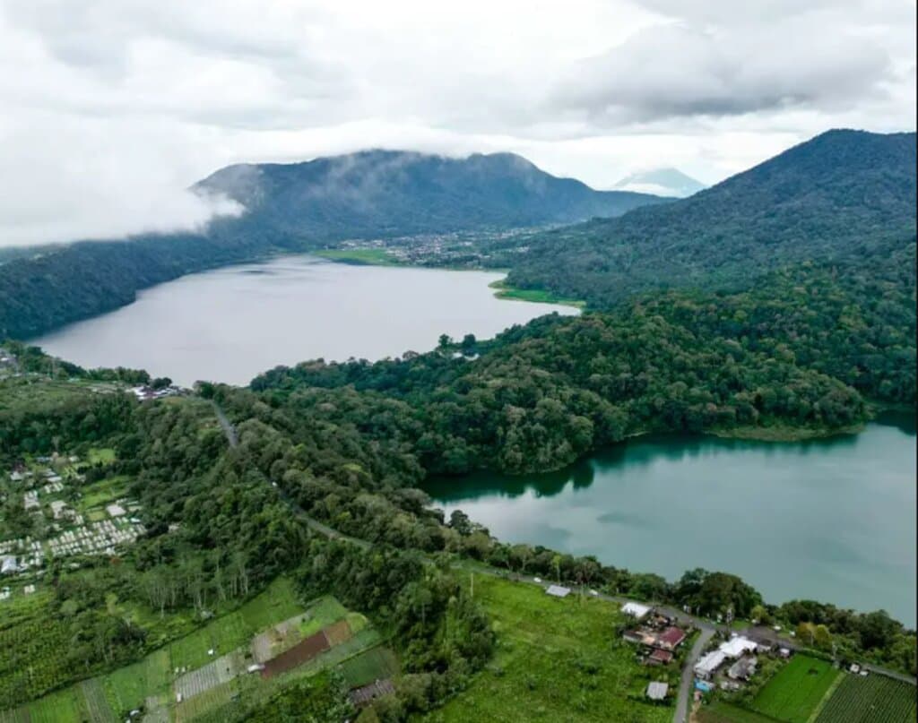 Twin Lakes Viewpoint Munduk Bali