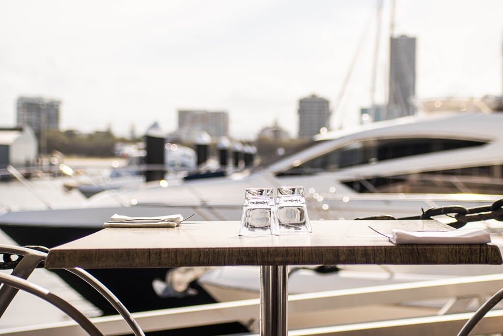 Glass Dining by Gennari Group | Marina Mirage 