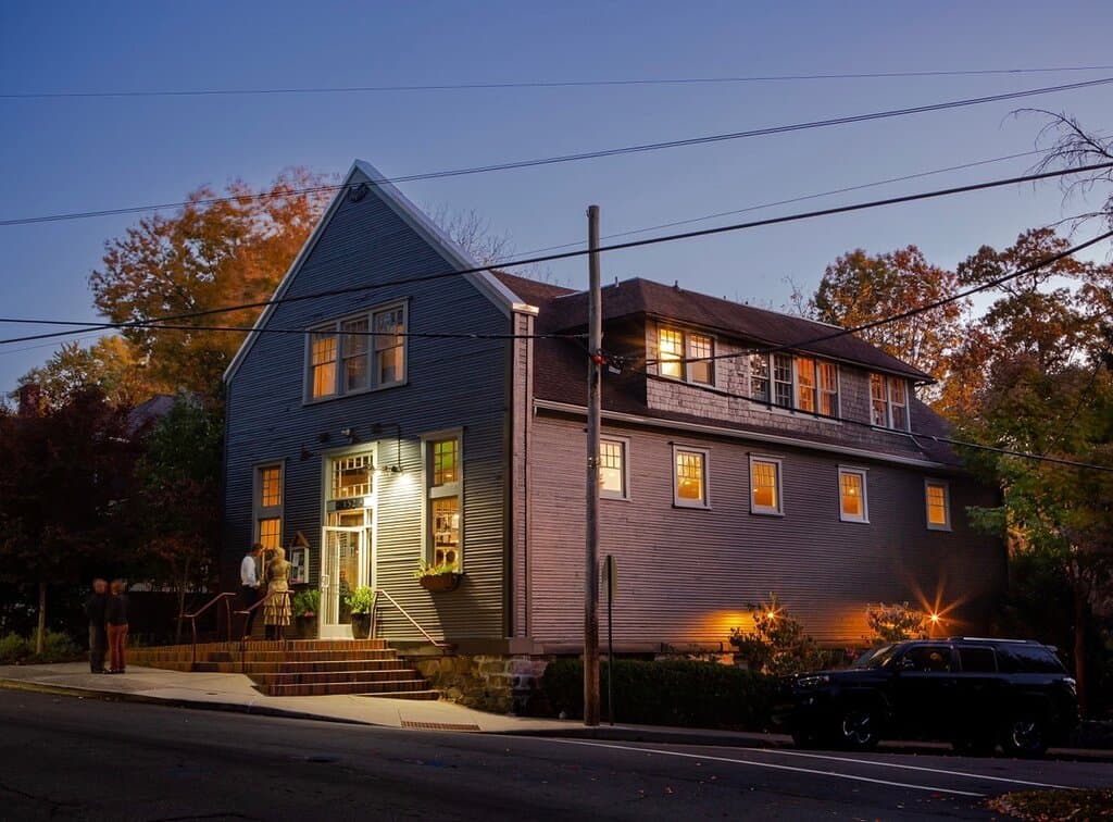 Tall John's is a neighborhood tavern located centrally in Asheville's historic Montford district. Serving classics done right, we're a place for all occasions, from first dates to family gatherings. Come join us for dinner & drinks any night of the week or brunch on Sundays. Bring your friends—or meet some new ones while you're here! Voted Asheville's 2023 Best New Restaurant by Xpress readers. 