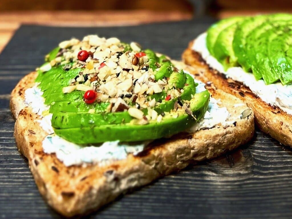 There are many vegan dishes on the menu, all made with organic ingredients. There are also delicious desserts and drinks that will impress you.