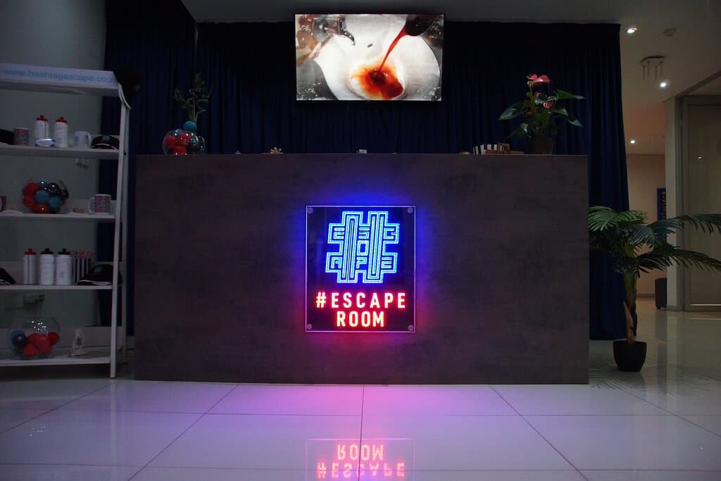 Explore Hashtag Escape