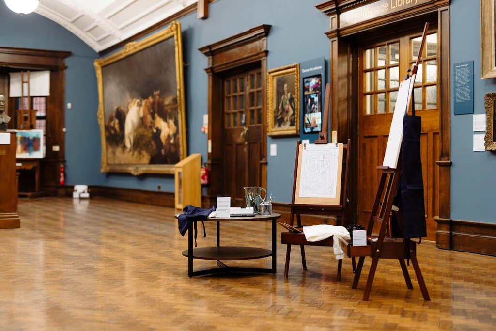Drawing activities within the gallery