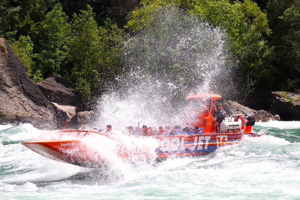 Go Big, Get Wet! Dive into adventure with our Wet Jet tour! This action-packed journey takes you through the raging Class V rapids of the Niagara Gorge and up to the stunning Niagara Whirlpool. Pro tip: wear something you don’t mind getting drenched!