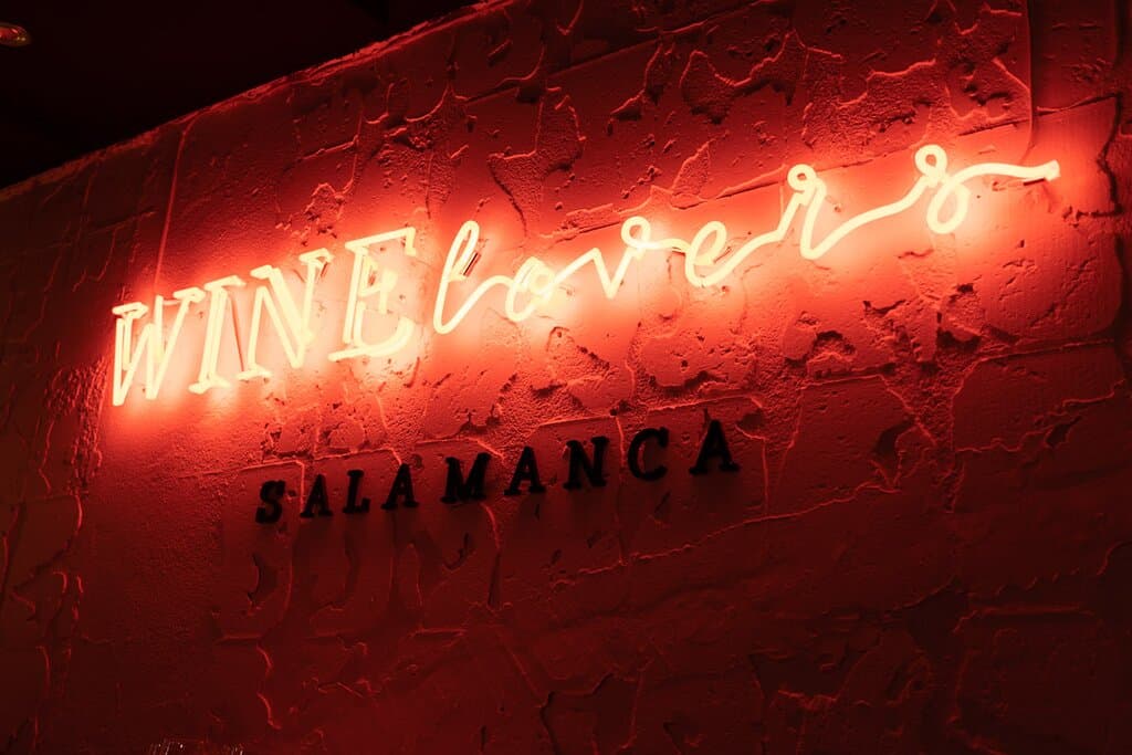 Winelovers, vinos, tapas y + es el wine bar de Salamanca