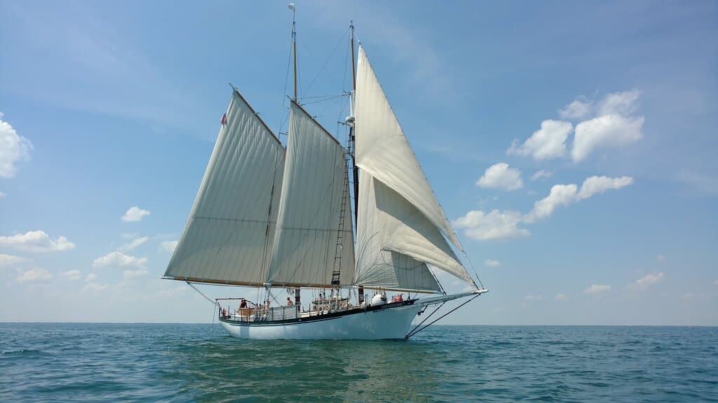 Appledore IV beautifully under sail. 