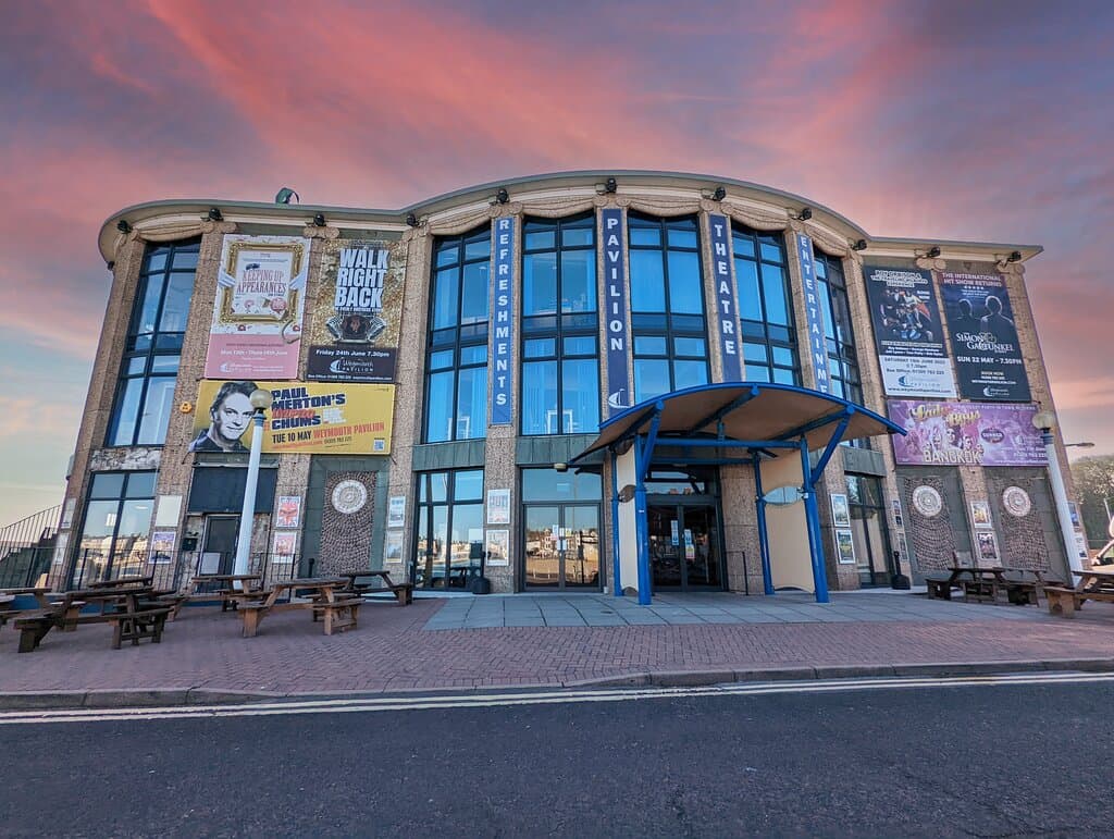 Weymouth Pavilion is Weymouth’s top entertainment venue for cinema, live theatre, music, arts, events and more. Our packed programme features classic and newly released films, live theatre screenings plus a culturally rich programme offering world class comedians, live music, opera, ballet, musicals, drama and tribute acts.