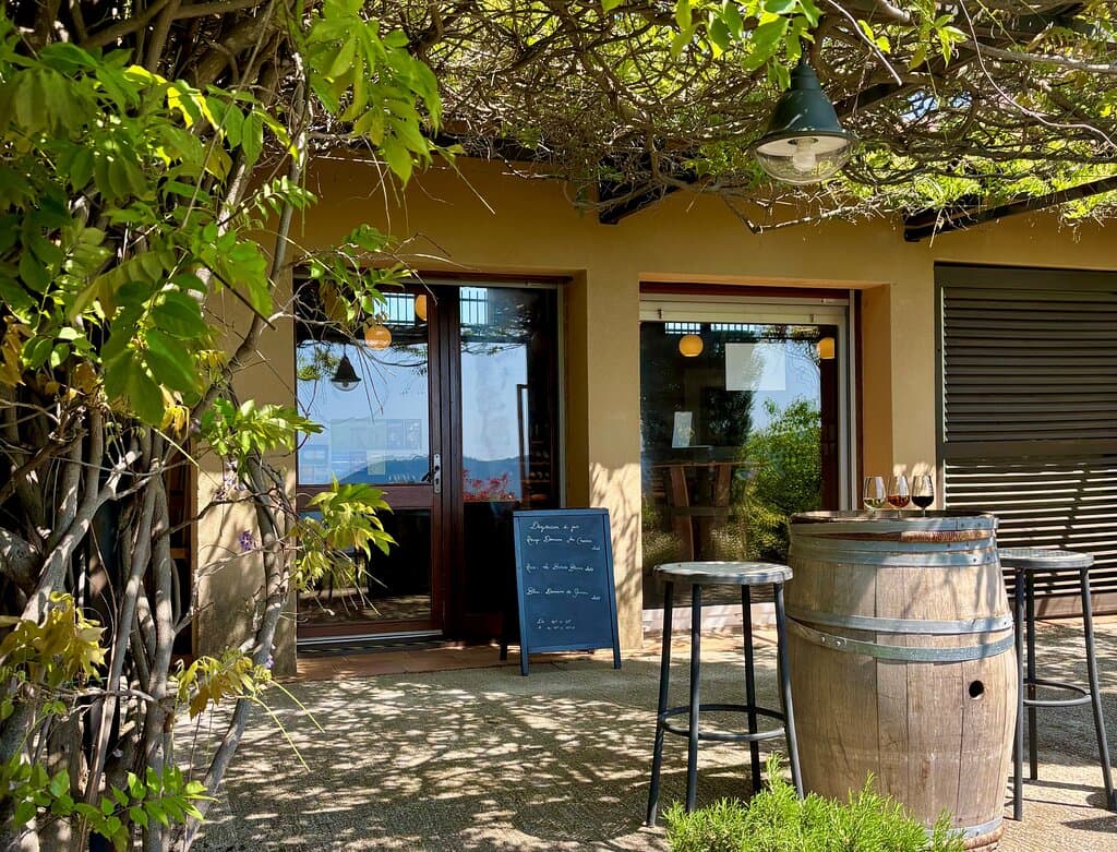 Façade de la boutique.