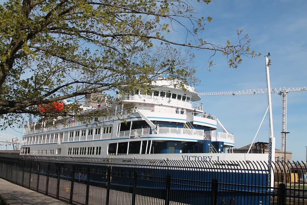 Cruise Ship in Locks