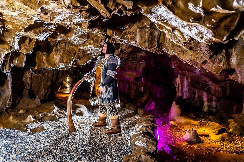 Cavewoman Corner