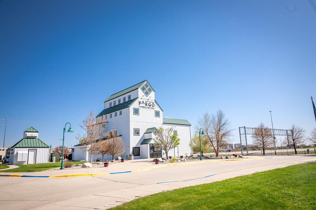 The Fargo-Moorhead Visitors Centers exist to tell the world about all the fun things to do in Fargo and West Fargo, ND, and Moorhead, MN: three cities, two states, oodles of goodness. The original Visitors Center is anything but typical: It’s housed in a grain elevator located at Exit 348 just off Interstate 94. The building pays homage to the region’s agricultural roots, and once inside, you’ll find Fargo tourism information, maps, brochures, a gift shop, and live people!