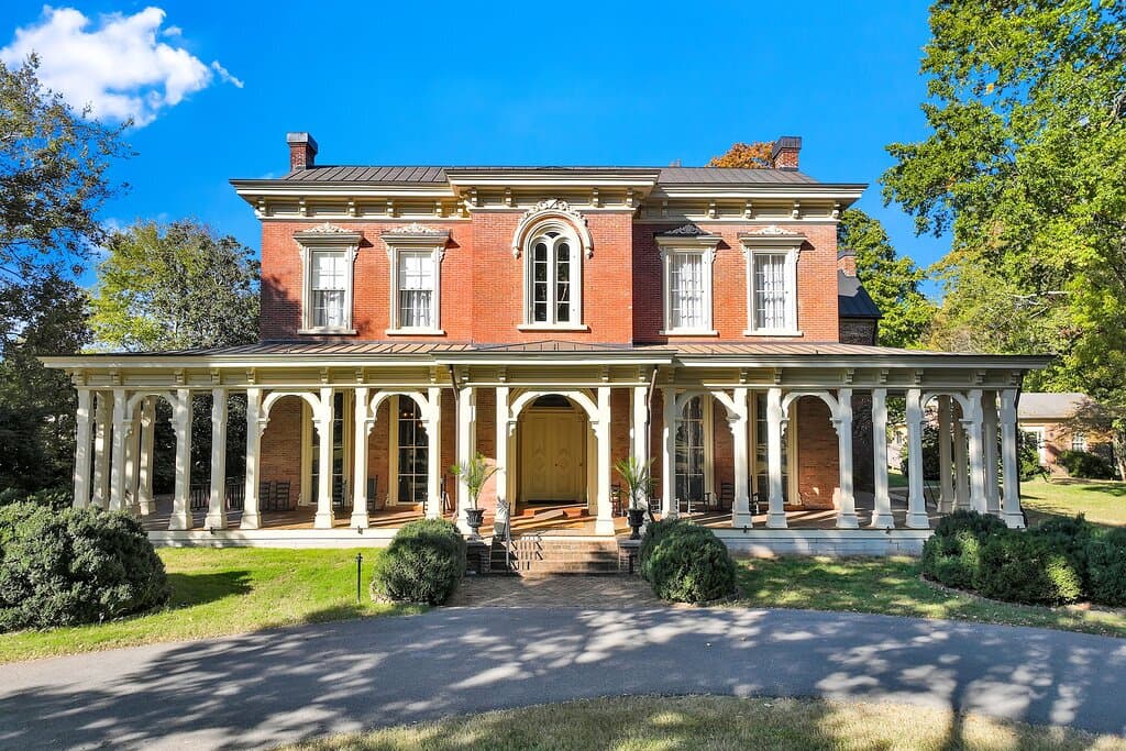 Front facade in late summer