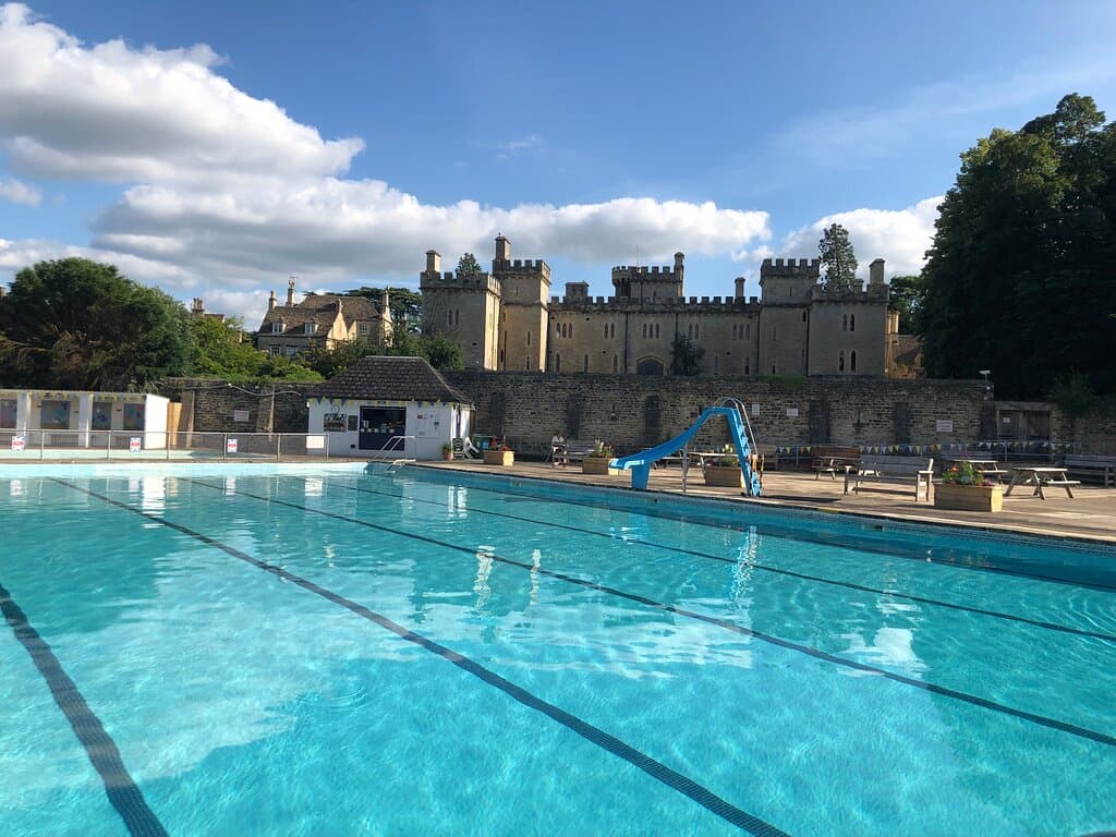 Over looked by the Cecily Hill Barracks, another Victorian building.