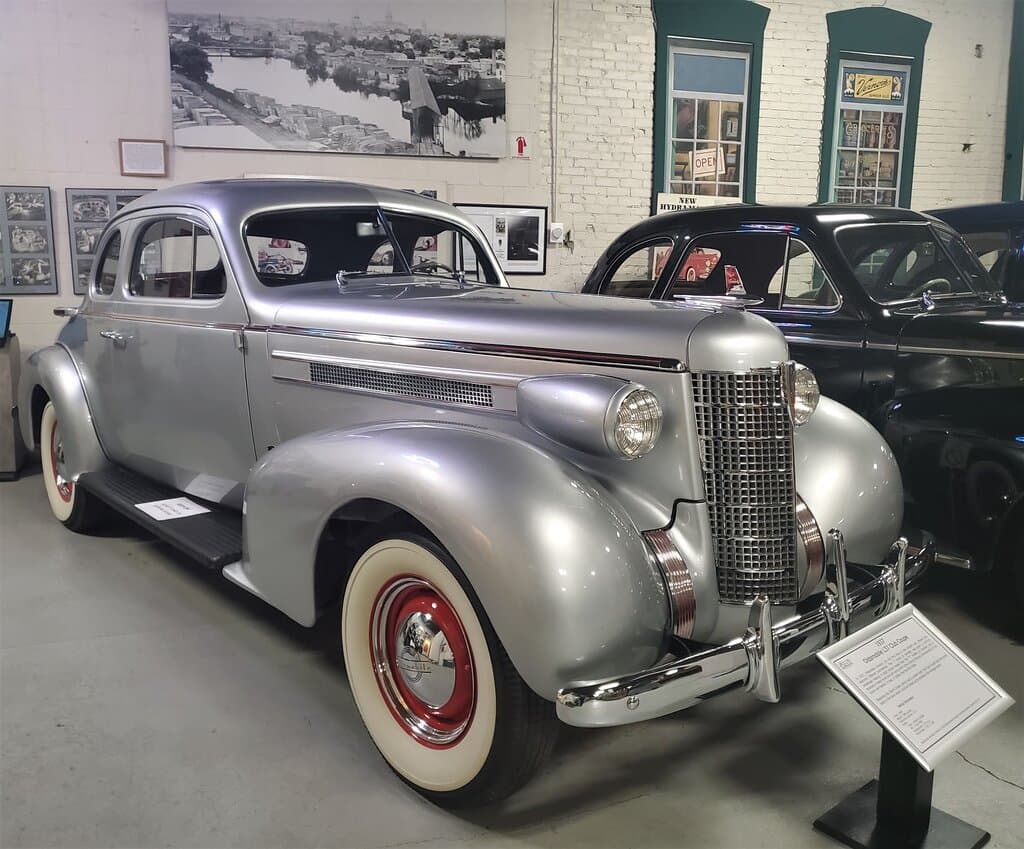 1937 Oldsmobile Club Coupe