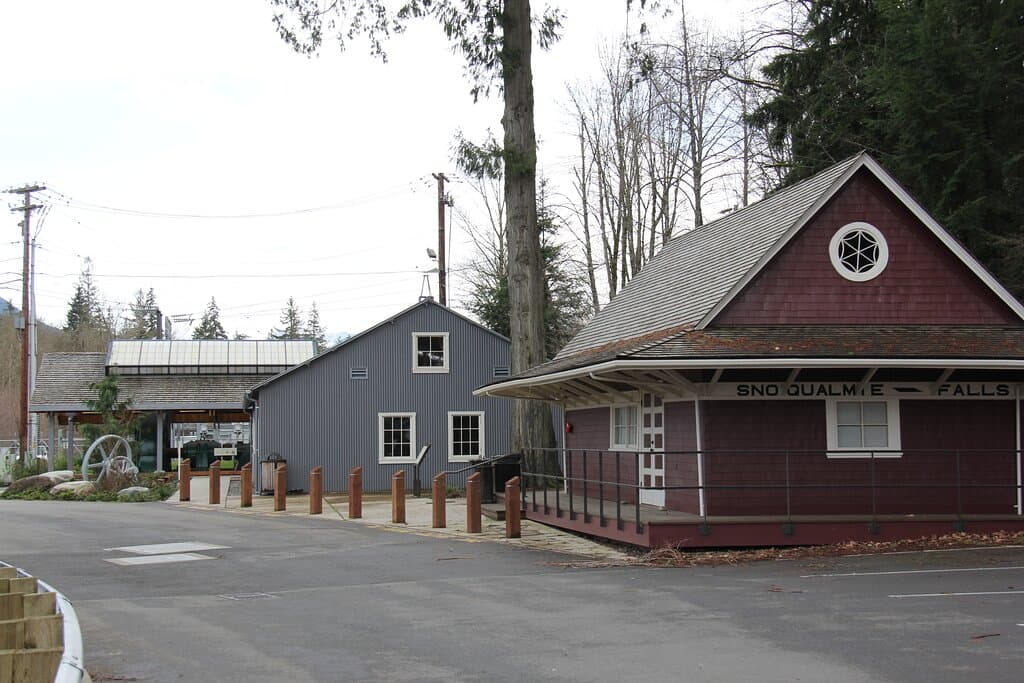 Snoqualmie falls Hydroelectric Museum 