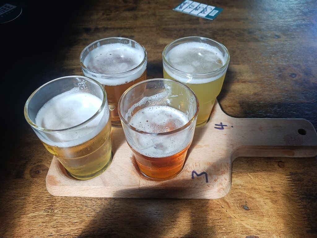 Awesome brewry. Tried some yum craft beers. Big selection to choose from. Love the atmosphere and ambience in the old wool shed. Very cool place to be. Also had some yummy pulled pork nachos. Staff really friendly