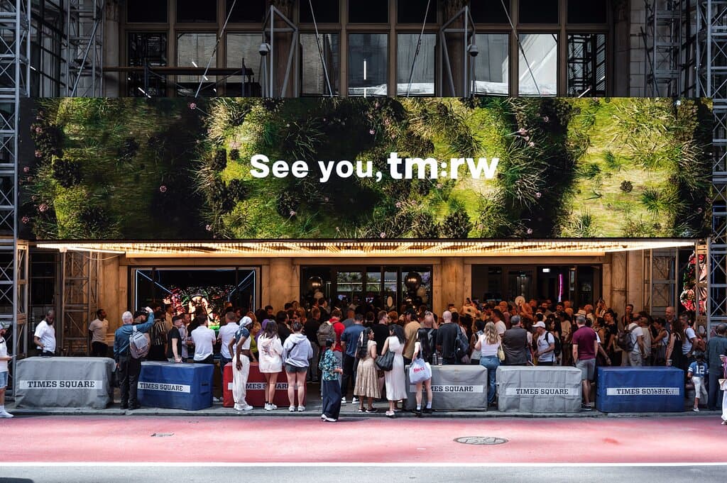 Welcome to tm:rw  Across the three levels, visitors encounter the pinnacle of cutting-edge brands, experiences and rotating concept areas that span gaming, health and wellness, food, beauty, entertainment, and sport—each showcasing next-generation technology and unmatched storytelling. 
