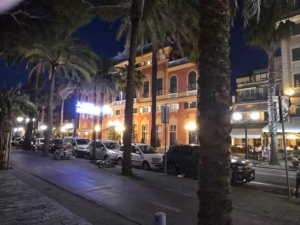 Sestri Levante - Viale Rimembranza, Grand Hotel Villa Balbi (Ge)