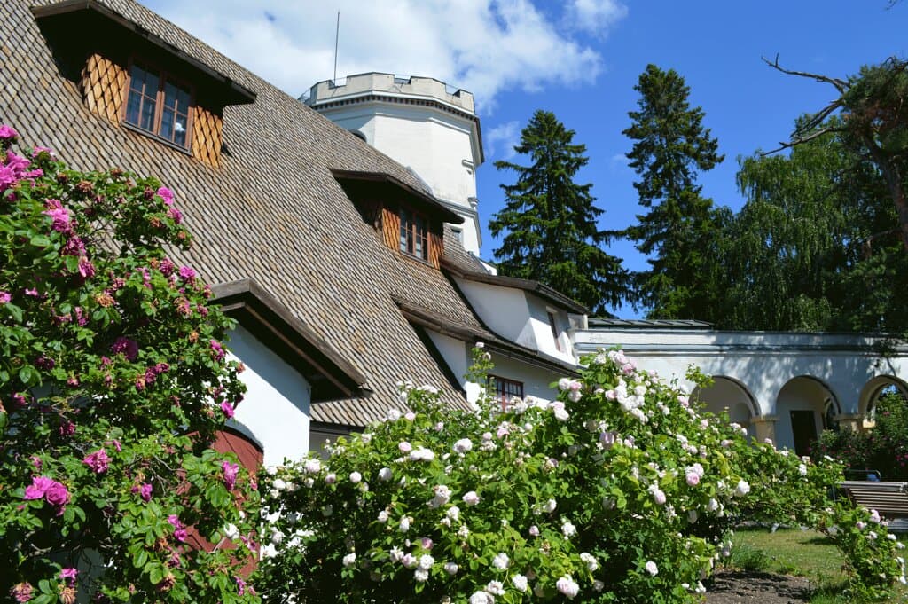 Tarvaspää, designed by Akseli Gallen-Kallela himself, is one of Finland's most important early 20th century studio buildings. The architecturally unique, caste-like atelier was completed in 1913 and the museum site and its buildings have been designated as a nationally significant built cultural environment and are protected under the Act on the Protection of the Built Heritage.