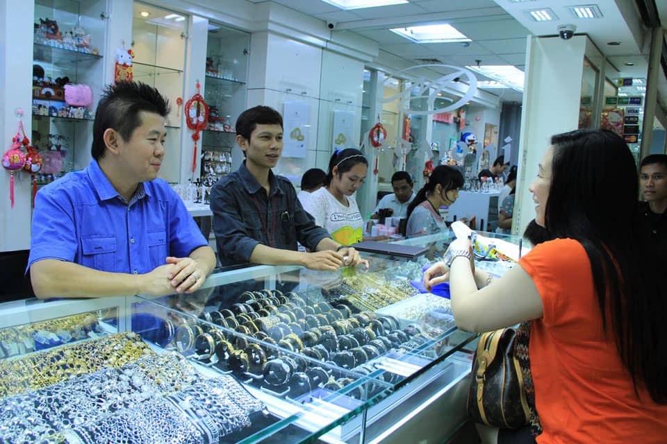 Gold and Jewelry Shops