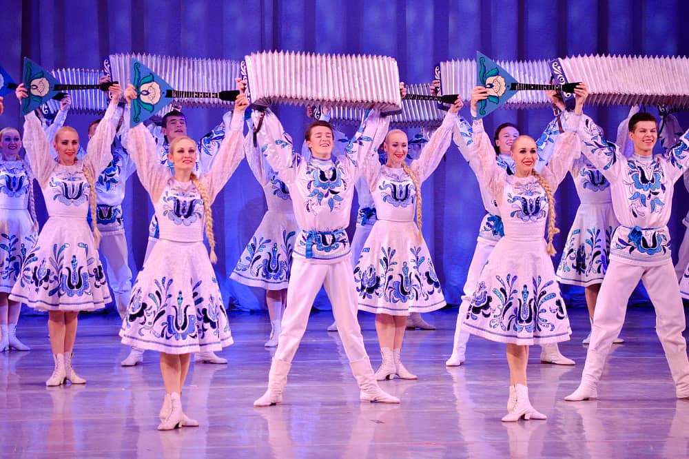 Siberian Dance Spectacle