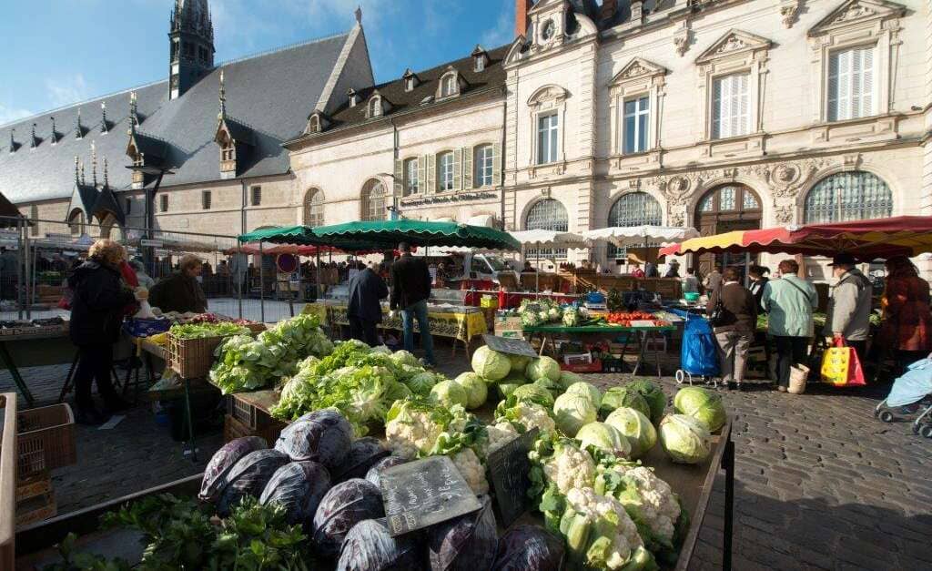Market Day Buzz