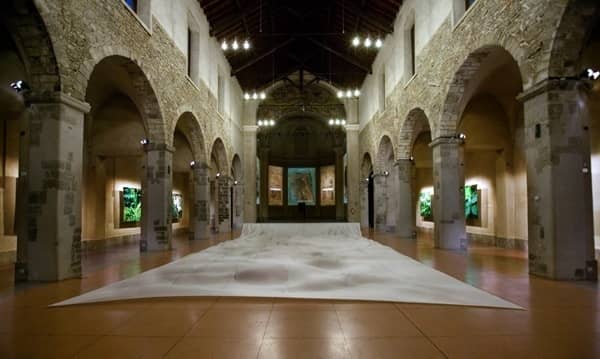 Stimulating Artistic Space