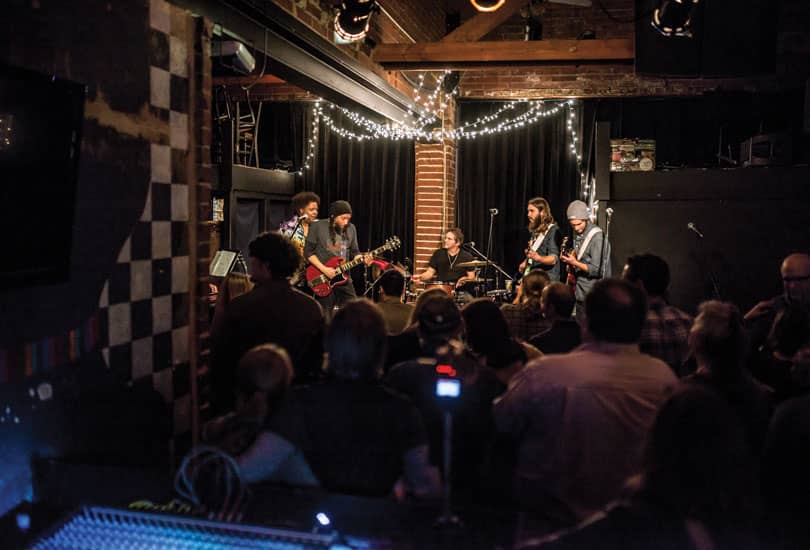 Live Music & Family Fun