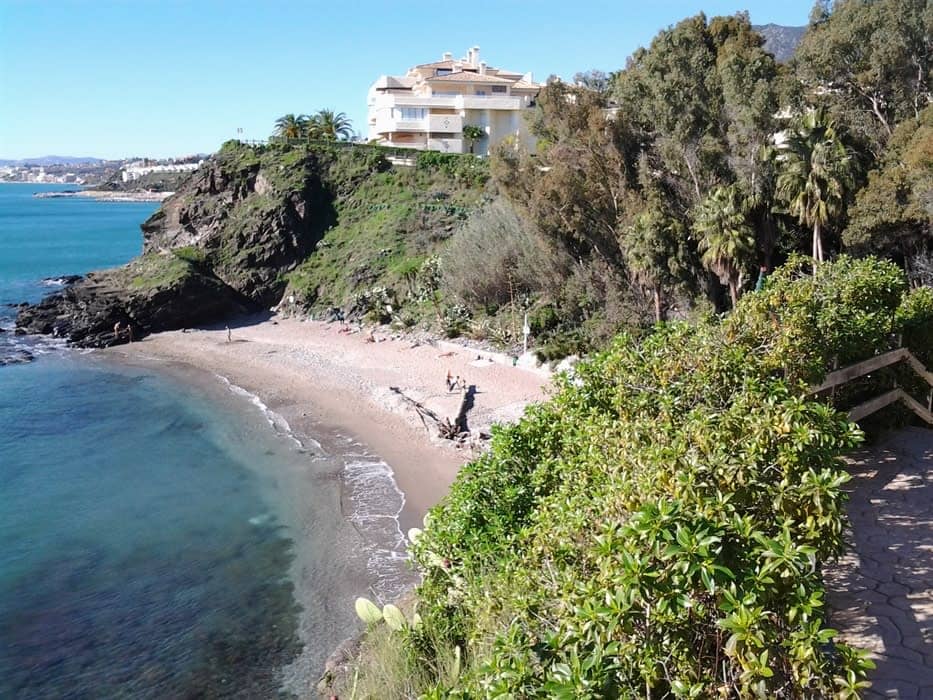 Lush Natural Surroundings
