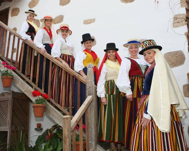 Diverse Global Artifacts