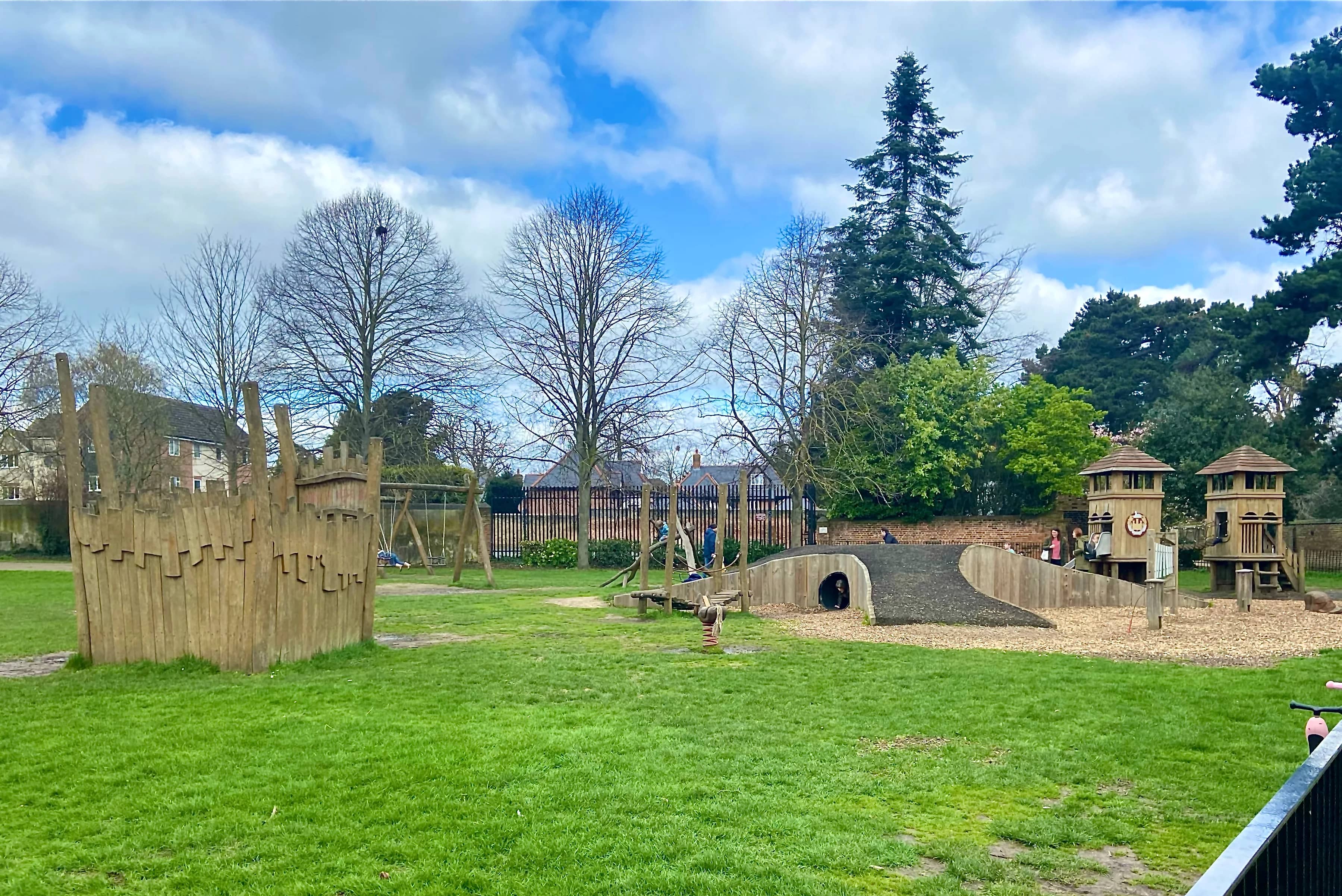 Oaklands Park Playground