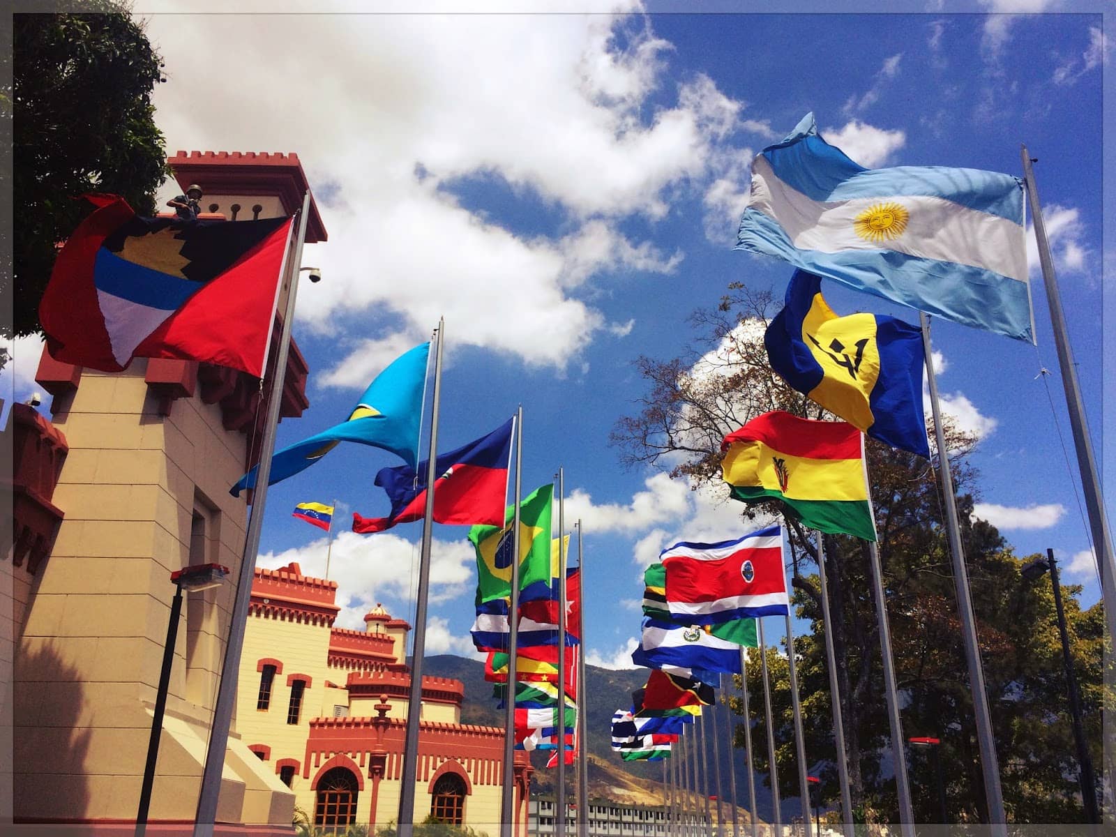 Plaza de las Banderas